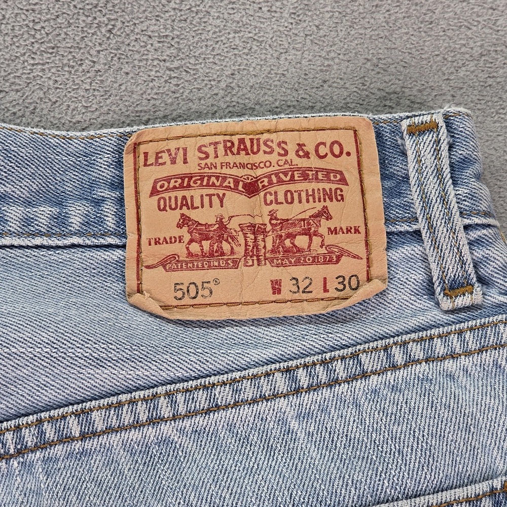 Levis 505 Jeans Mens Blue Light Wash Regular Straight Fits 30x28 - Picture 15 of 16